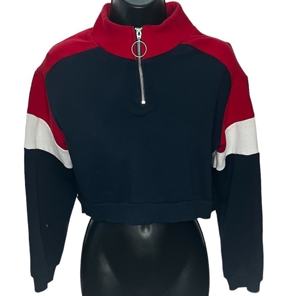 H&M Stand-up Collar Sweatshirt - Picture 2 of 3